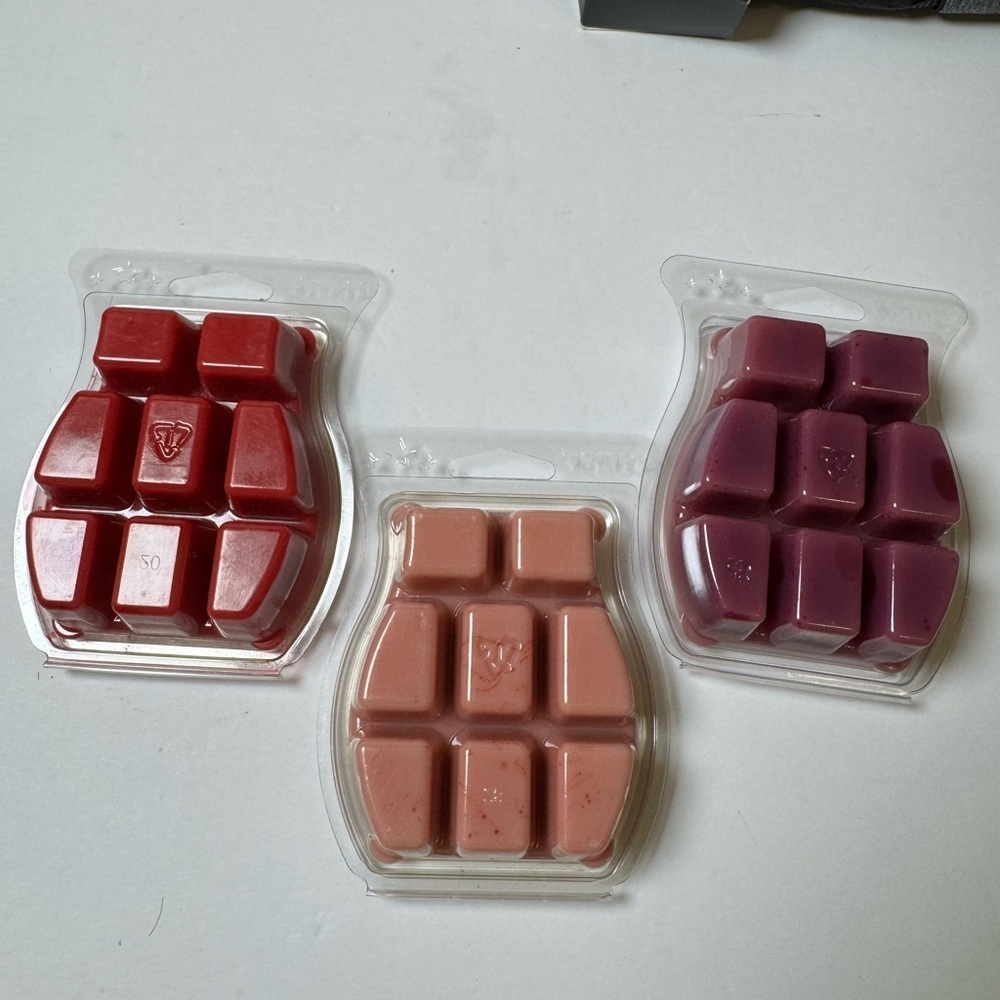 3 Scentsy Authentic Variety Scent 3.2 fl. oz. Bars - Picture 5 of 5